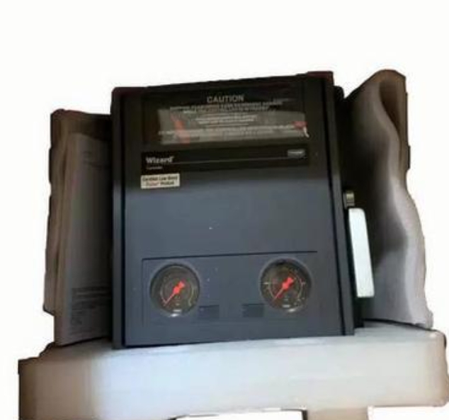 FISHER 4195KB Gauge Pressure Indicating Controller